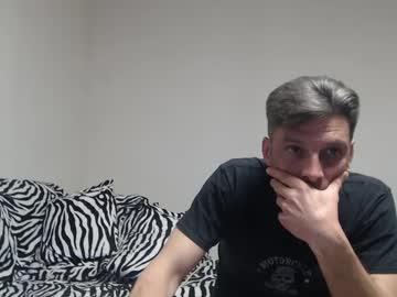 Lovelindt Chaturbate stream image from March 10, 2025