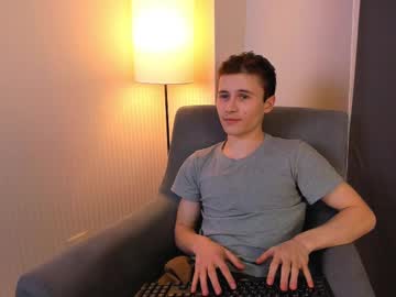 Mirarecs Chaturbate stream image from March 10, 2025