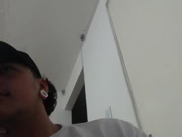 Gold_Lovers Chaturbate stream image from March 11, 2025