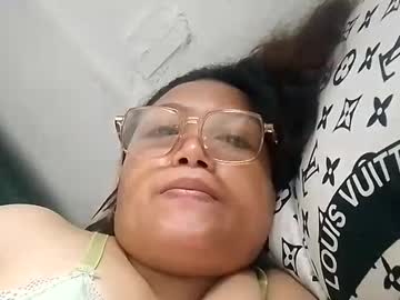 Heartsmiles Chaturbate stream image from March 11, 2025