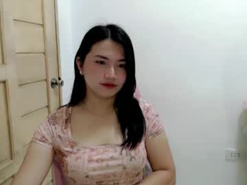 Urpinayfuckgirlxxx Chaturbate stream image from March 11, 2025