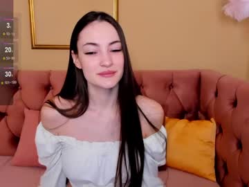 Evelyn_Cutiee Chaturbate stream image from March 11, 2025