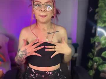 Moonkallyyyyy Chaturbate stream image from March 11, 2025