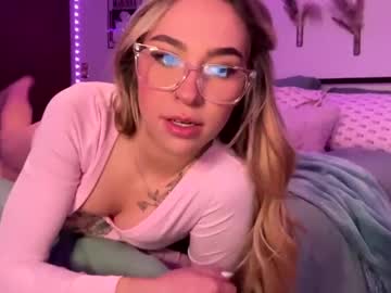 Graciehartxo Chaturbate stream image from March 11, 2025