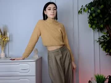 Darellegingell Chaturbate stream image from March 11, 2025