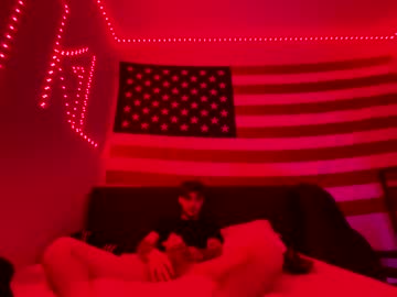 Hotboibenzo Chaturbate stream image from March 11, 2025