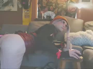 Latex_1990 Chaturbate stream image from March 11, 2025