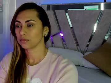 Esmerald_Golden Chaturbate stream image from March 11, 2025