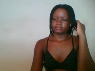 Hotjeylee Chaturbate stream image from March 11, 2025