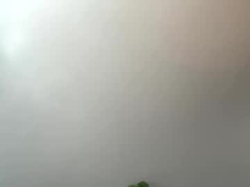 Leighhighv Chaturbate stream image from March 11, 2025