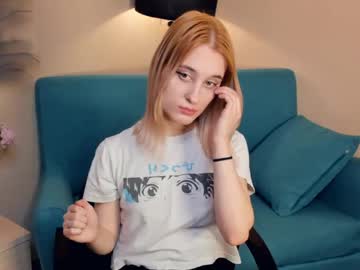 Loiscollinge Chaturbate stream image from March 11, 2025