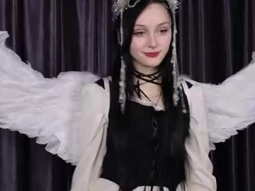 Silverbutton Chaturbate stream image from March 11, 2025