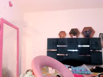 Golden_Sofia_W Chaturbate stream image from March 11, 2025