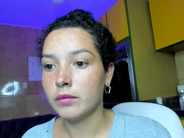 Youlittleaurora_2 Chaturbate stream image from March 11, 2025