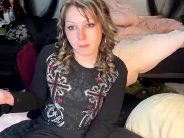 Katikandi Chaturbate stream image from March 11, 2025