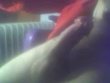 Lovetoedgee Chaturbate stream image from March 11, 2025