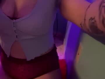 Malialovexo Chaturbate stream image from March 11, 2025