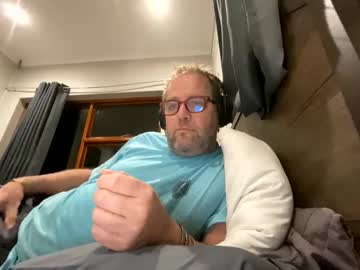 Checkyitout Chaturbate stream image from March 12, 2025