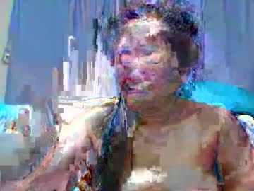 Prettypinaylonghair stream image from March 12, 2025