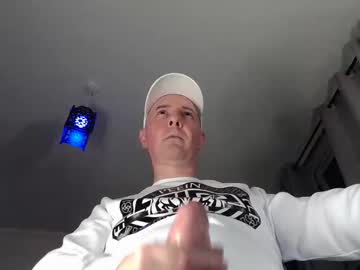 Gavincamillo Chaturbate stream image from March 12, 2025