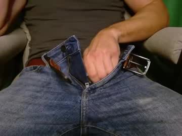 Xglennwoodderbyx Chaturbate stream image from March 12, 2025