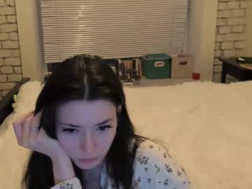 Julietta_Has_A_Gun Chaturbate stream image from March 12, 2025