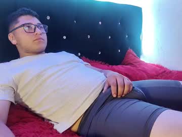 Bunnyjump332045 Chaturbate stream image from March 12, 2025