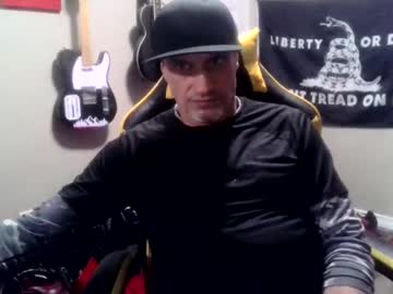 Clintwood12 Chaturbate stream image from March 12, 2025