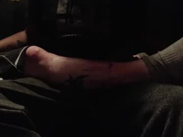 Dashdangler Chaturbate stream image from March 12, 2025