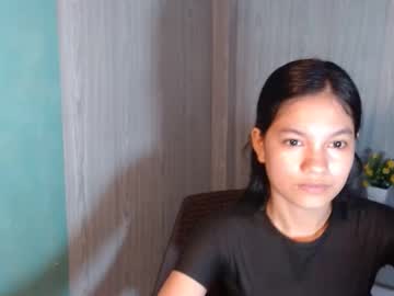 Urlovely_Michxx Chaturbate stream image from March 12, 2025