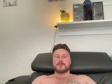 Dilliding Chaturbate stream image from March 12, 2025