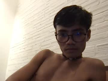 Khkitty73 Chaturbate stream image from March 12, 2025