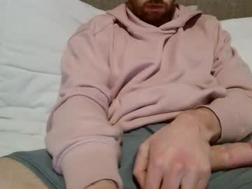 420sluttsnbutts Chaturbate stream image from March 12, 2025
