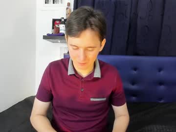 Skarleth_And_Aaron Chaturbate stream image from March 12, 2025