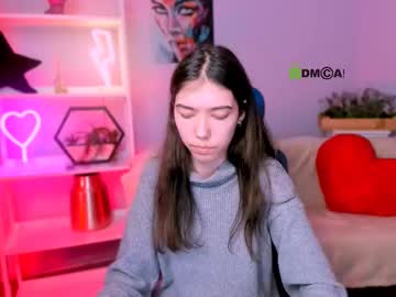 Suzanna_Shy Chaturbate stream image from March 12, 2025