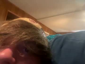 Millerchiller Chaturbate stream image from March 12, 2025