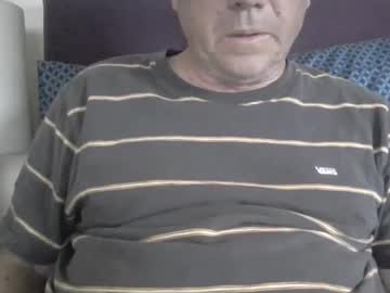 Billybangsbitches Chaturbate stream image from March 12, 2025