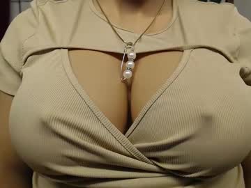Fuckmyass_Lucy Chaturbate stream image from March 12, 2025