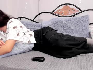 Dorisryan Chaturbate stream image from March 12, 2025