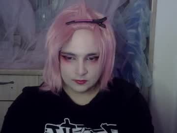 Kuragasha Chaturbate stream image from March 12, 2025