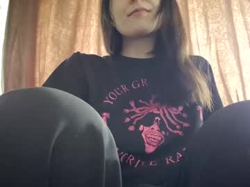 Little_Missness Chaturbate stream image from March 12, 2025
