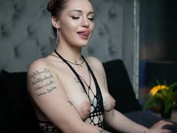 Alexiadallas Chaturbate stream image from March 12, 2025