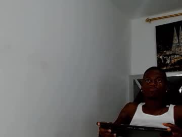 Izan_Ziratz Chaturbate stream image from March 12, 2025