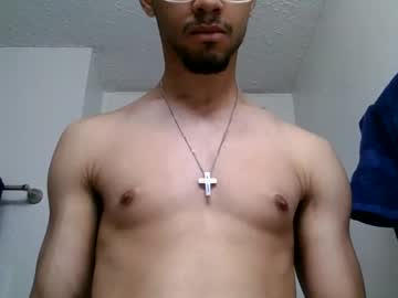Kamronb14 Chaturbate stream image from March 12, 2025