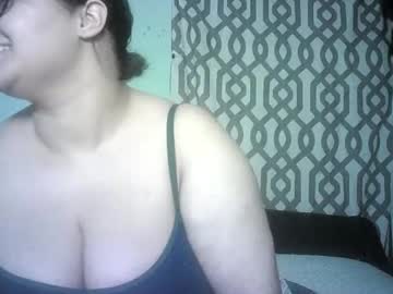 Lillenalove Chaturbate stream image from March 12, 2025