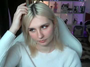 Joannarise Chaturbate stream image from March 12, 2025