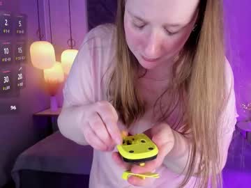 Mandy_Bomb Chaturbate stream image from March 12, 2025