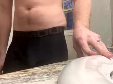 Alwayshuge Chaturbate stream image from March 12, 2025