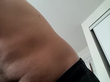 Bigcumcanada Chaturbate stream image from March 12, 2025