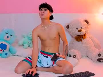 Milcon_Thomson Chaturbate stream image from March 12, 2025